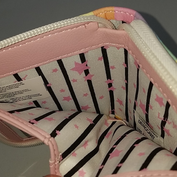 Betsey Johnson wallet - Picture 6 of 8